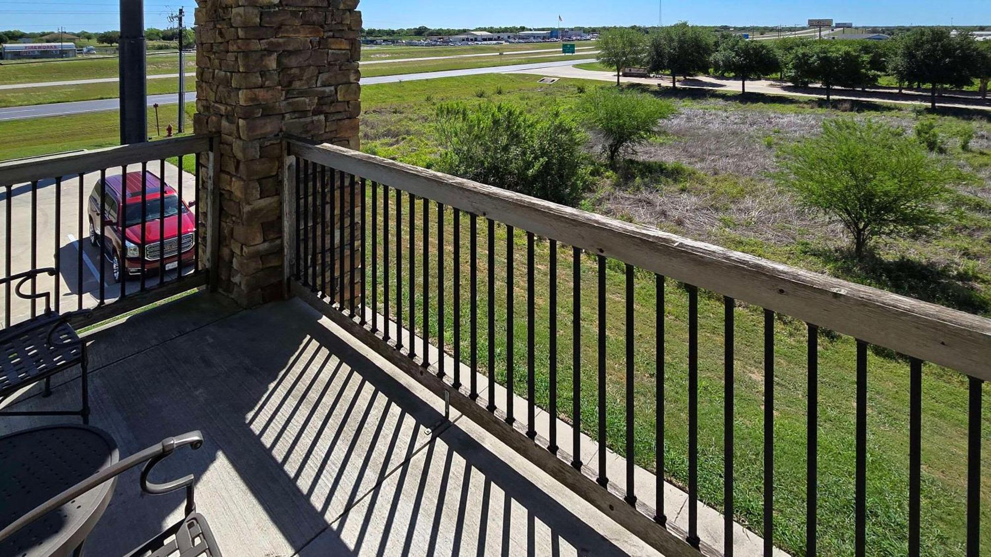 Comfort Inn & Suites Beeville Buitenkant foto